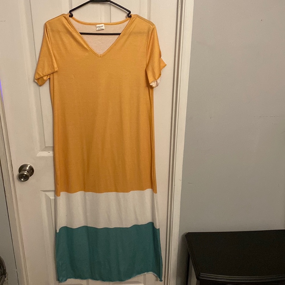 Women’s maxi dress